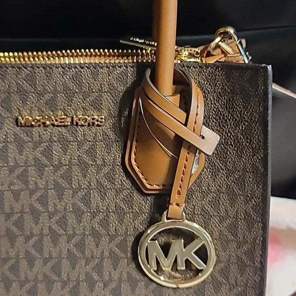 Michael Kors Brown Crossbody Handbag - Picture 2 of 9